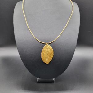 Collana Capim Dourado Folha
