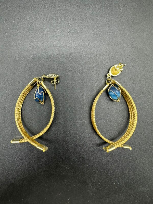Orecchini in Capim Dourado pesciolini Agata Blu - immagine 3